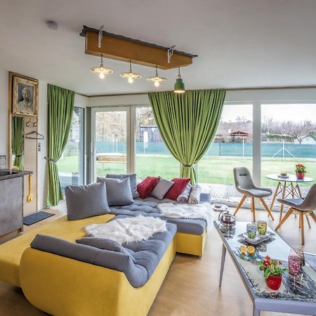 Vilka U Dyje Villa Znojmo Bagian luar foto